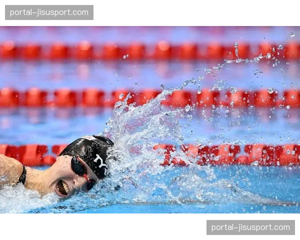 美国游泳系列赛亚特兰大站:莱德基800米自由泳轻松夺冠,创赛季最佳