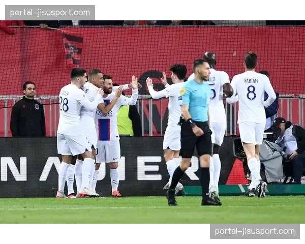 实时数据:尼斯半场完成12次成功反抢,由守转攻平均耗时仅7.2秒。